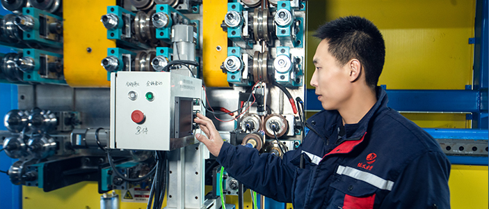 矿物质绝缘青青草手机在线视频？